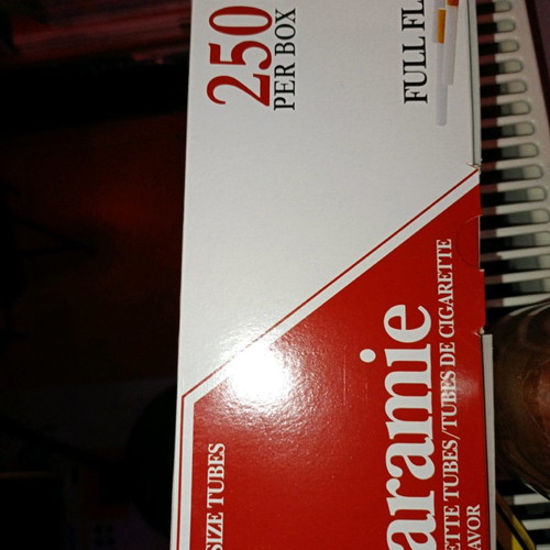 Cigarette tubes with built-in filter, pack of 3.5 boxes