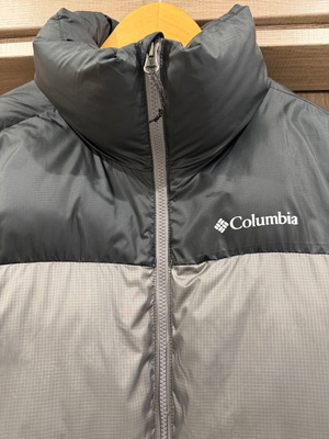 Columbia jacket medium like new, black and gray
