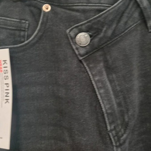Jean with crooked button fastening, size small, black, straight fit
