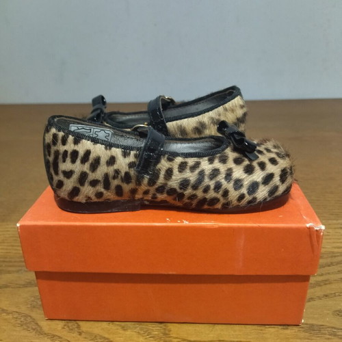 Clarys Mary Jane Leopard Print Ballerinas Size 21 Like New