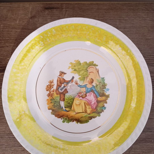 Vintage King of Fire decorative plate used with romantic design