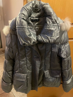 Women's gray shiny jacket with hood used, size M