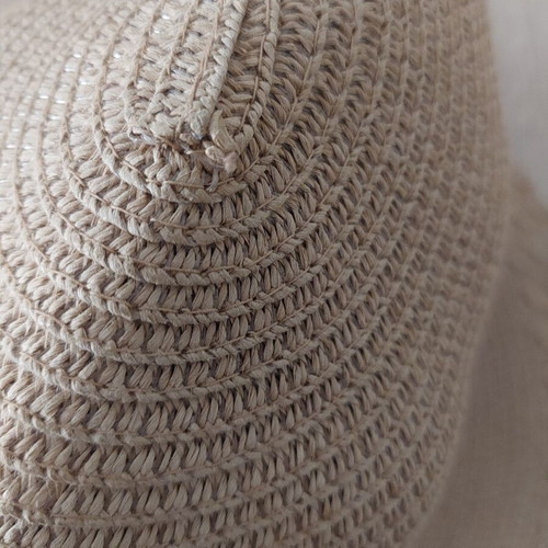 Women's Paper Straw Hat like new, one size, beige