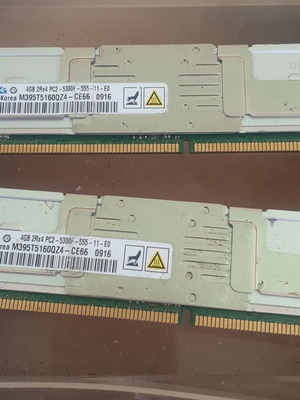 Samsung memory cards for PC used, 4GB, set of 2