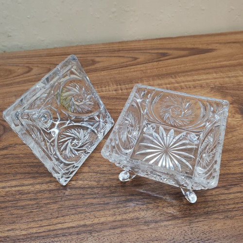 Vintage crystal hand-cut fountain used like new with lid and small vase