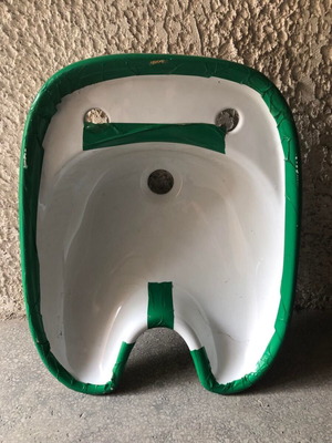 Porcelain sinks new, pack of 9 for washing unit