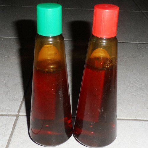 Klairol beer shampoo bottles, 2 pieces, like new