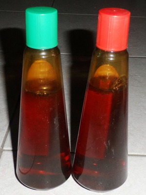 Klairol beer shampoo bottles, 2 pieces, like new