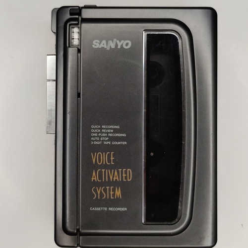 SANYO M1118 Cassette Walkman used, slow motion playback, needs service