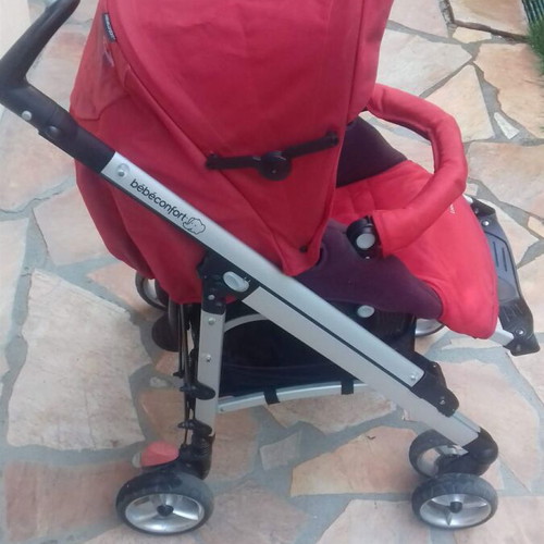 Baby stroller like new with adjustable backrest and accessories