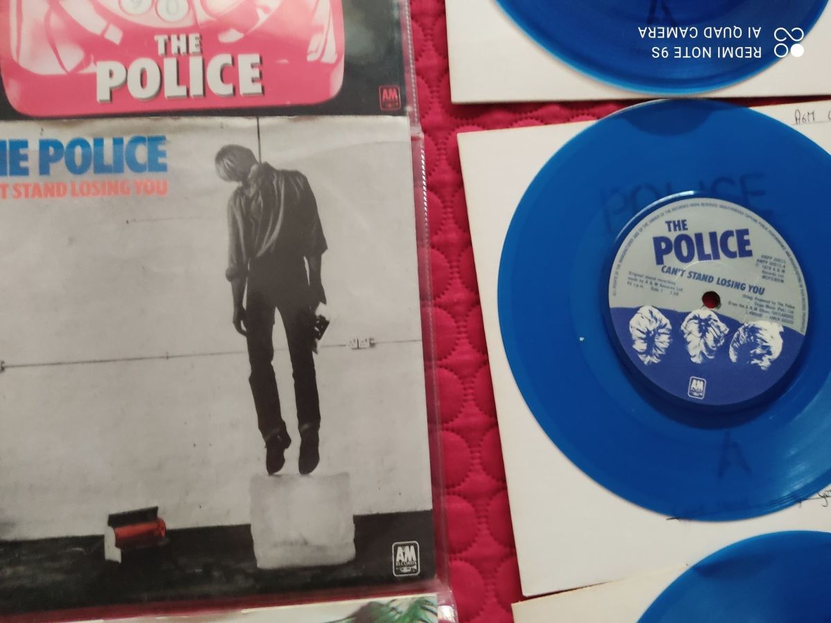 The Police Six Pack used, 6 blue 7''… - € 100,00 - Vendora.cy