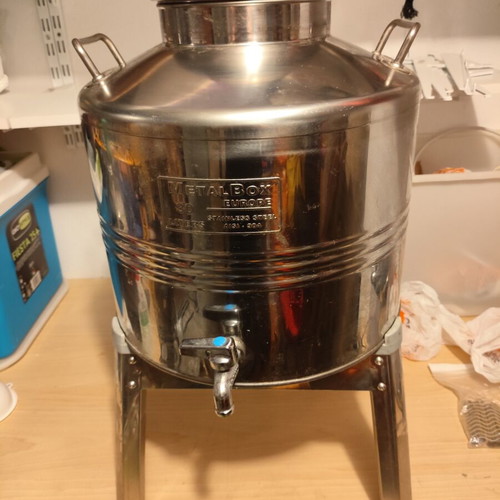 Oil container like new, 40 liters, 30x40 cm