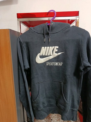 Nike hoodie used, size S, black