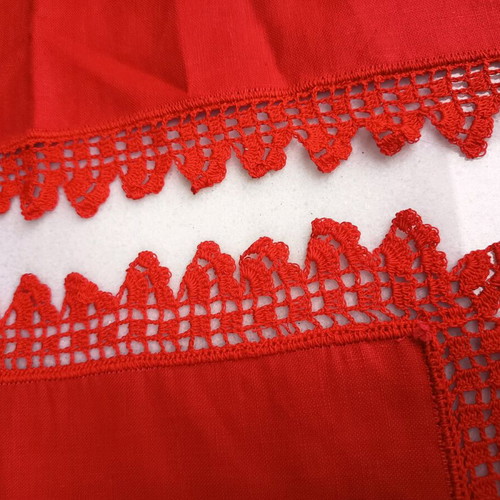 Set of 4 red linen table linens with handmade lace new