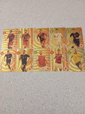Football cards like new, pack of 10 pieces