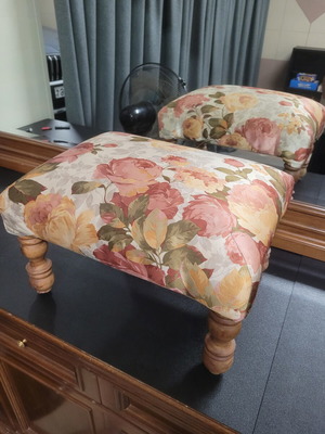 Decorative stool like new