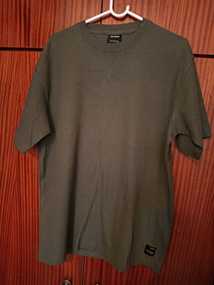 Men's short-sleeve Pull&Bear t-shirt khaki like new
