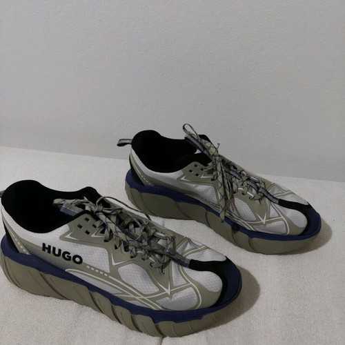 HUGO sneakers size 44 like new, gray