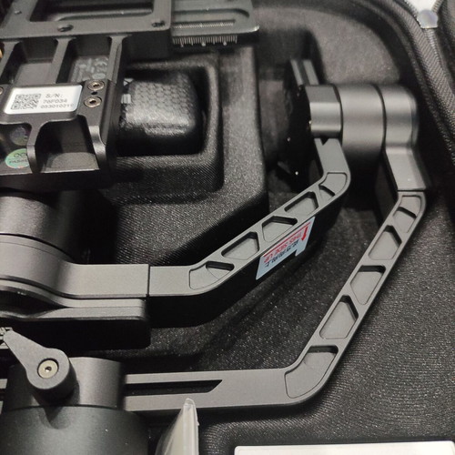 Zhiyun Crane 2 3-Axis Handheld Gimbal Stabilizer new with Follow Focus