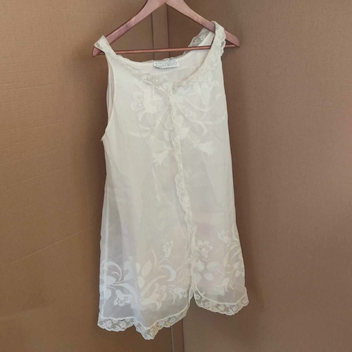 Vintage Lord Taylor '60 nightgown like new, size L, white