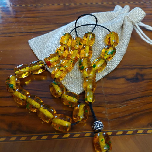 Resin Komboloi with 23+1 Beads and Amber Inlays like new