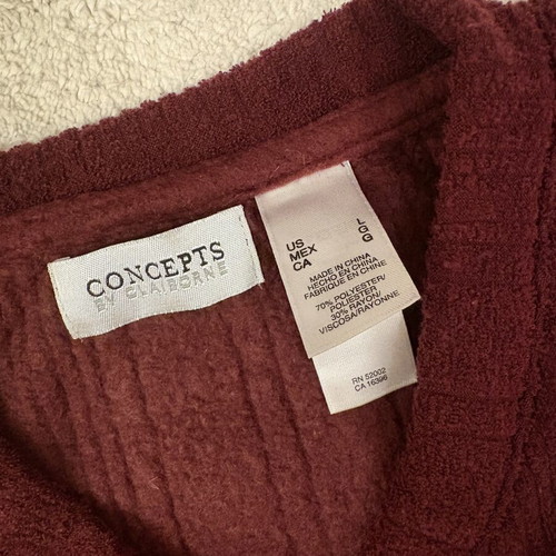 Men's burgundy shirt size L like new, soft warm fabric
