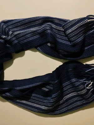 James Pringle scarf in blue shades with stripes and fringes like new