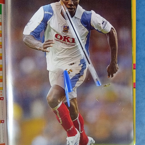 Match football magazine issue 14-20/11/2006 like new with Tottenham posters