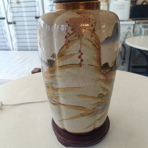 Vintage Satsuma hand painted table lamp used