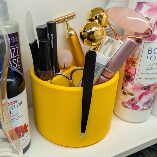 Modern Make-Up Organizer 3D printed, customizable color