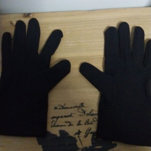 Gloves used, black