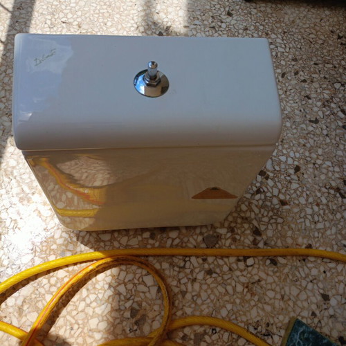 Porcelain Toilet Cistern like new