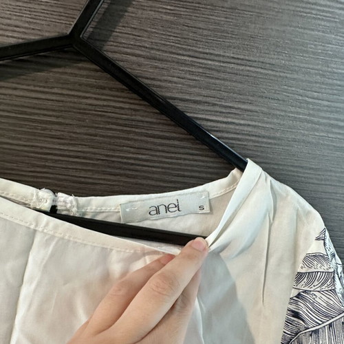 Anel white blouse with blue floral pattern and lace, size S