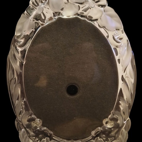 Crystal oval frame like new