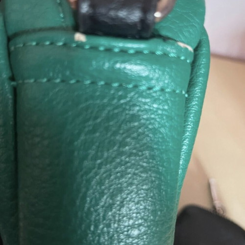 Desigual green crossbody bag like new with detachable wallet