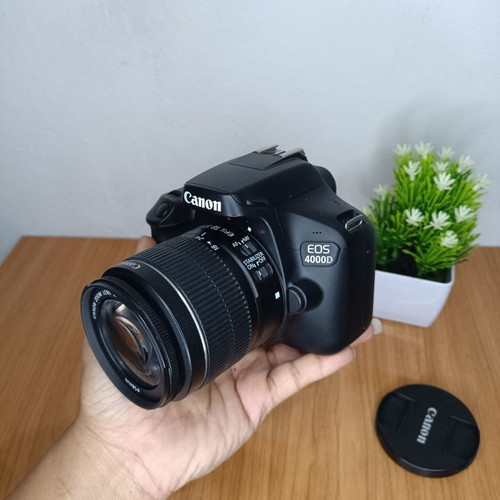 Canon EOS 4000D camera like new