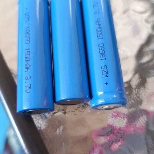 Rechargeable batteries new, pack of 3, 1500mAh 3.7V