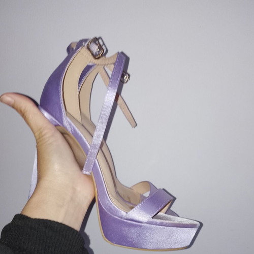 Purple satin evening sandals like new, size 38, with gift pouch