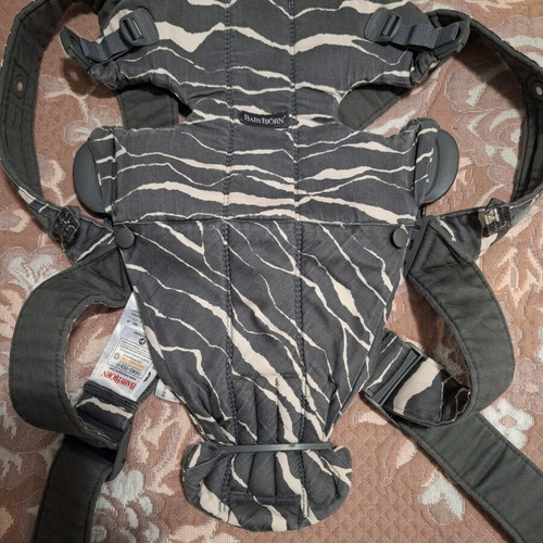 Babybjorn Mini Cotton baby carrier used