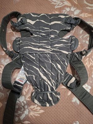 Babybjorn Mini Cotton baby carrier used