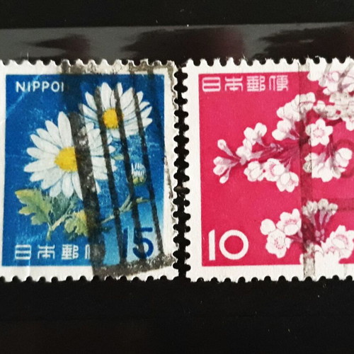 Σφραγίδες Ιαπωνίας 1961 & 1966, σαν καινούργιες, λουλούδια (2)