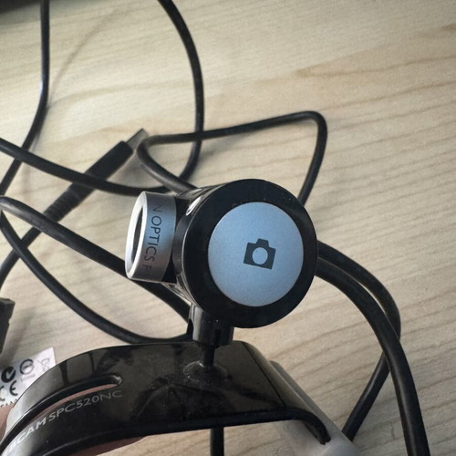 Philips SPC520NC Webcam with Built-in Microphone like new