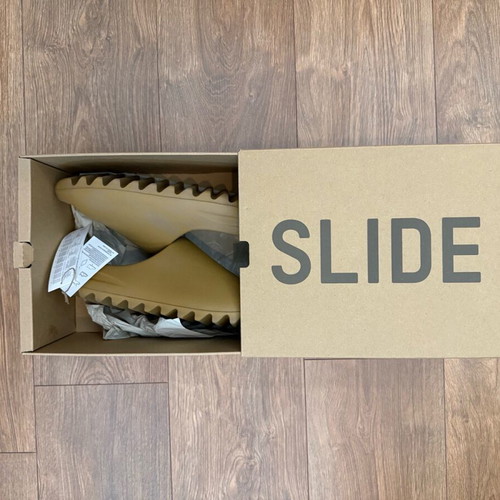 Yeezy Slide Clay Taupe new Adidas slippers size 43 beige