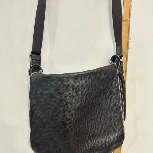 Leather black messenger bag crossbody like new branded with zipper