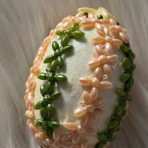 Easter egg used handmade with crochet and beads