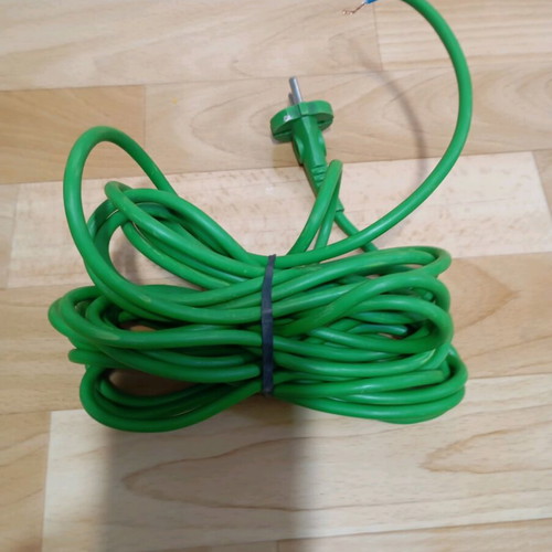 Electric wire 7 meters used with plug 2000 watt capacity