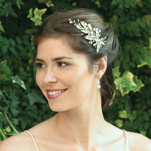 Ivory & Co bridal hairpiece new with freshwater pearls