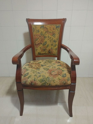 Set of 2 wooden armchairs with floral tapestry upholstery