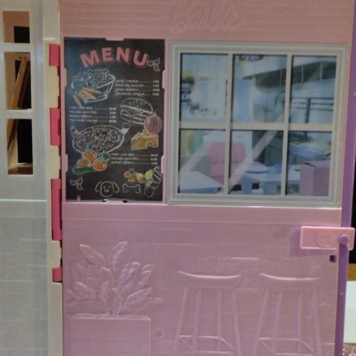 Barbie Restaurant Like New
