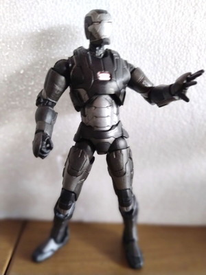 Action figure War Machine 18cm με λειτουργικές αρθρώσεις σαν καινούργιο